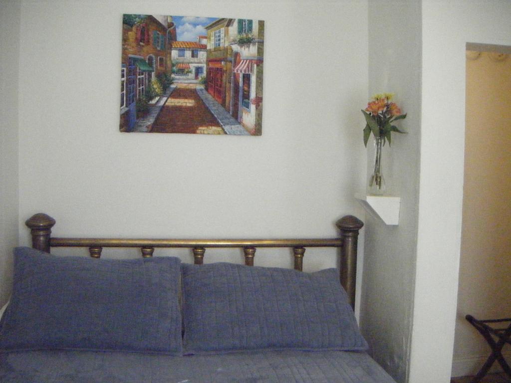 Moffett House Inn Provincetown Room photo
